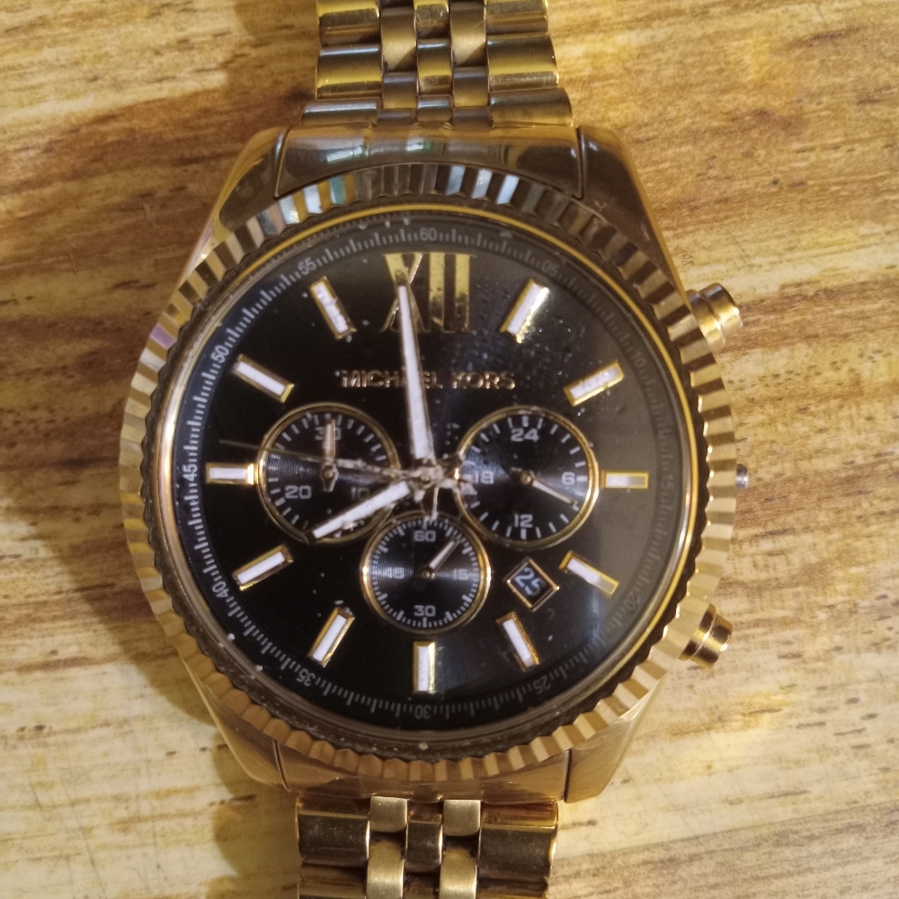 MK watch